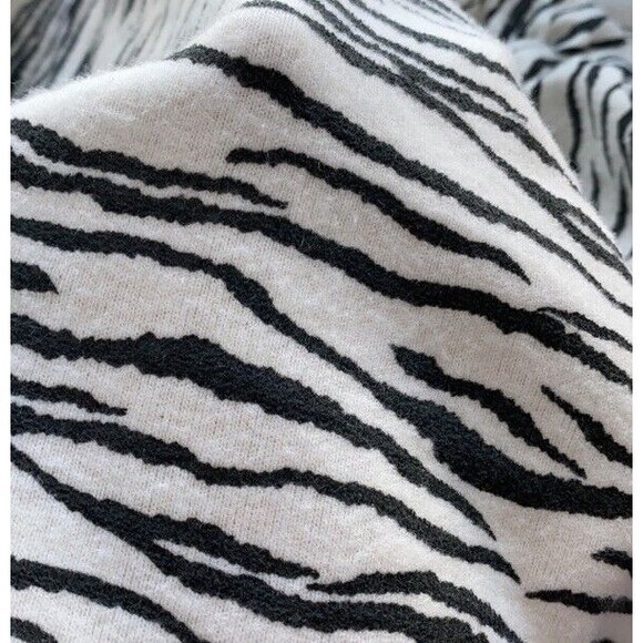 Chaser Bliss Knit Shirred Soft Pullover Sweater Zebra Print Animal Wild Large - Picture 7 of 12